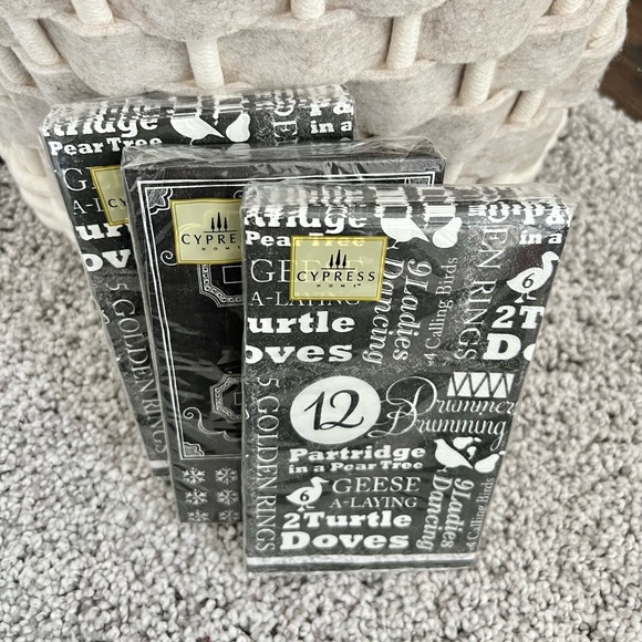 Three PKGS of Christmas Paper Napkins Black & White SEALED - Picture 11 of 11